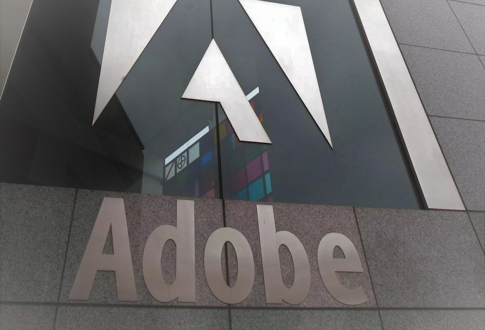 Azioni Adobe: perché comprarle, quotazione, andamento缩略图